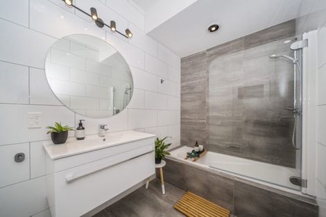 Photo of property in 178 Carrington Street, Lower Vogeltown, New Plymouth, 4310