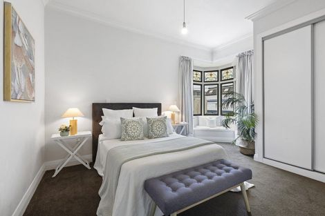 Photo of property in 26 Hawker Street, Mount Victoria, Wellington, 6011