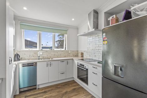 Photo of property in 22 Seddon Street, Levin, 5510