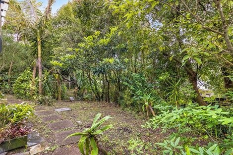 Photo of property in 1/92 Saddleback Rise, Murrays Bay, Auckland, 0630