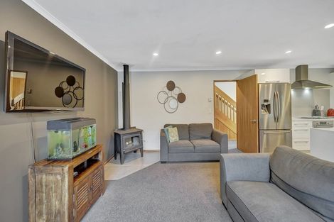 Photo of property in 18 Vanderbilt Place, Halswell, Christchurch, 8025