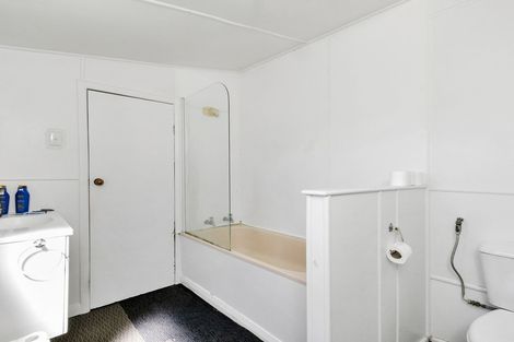 Photo of property in 10 Osmond Street, South Dunedin, Dunedin, 9012