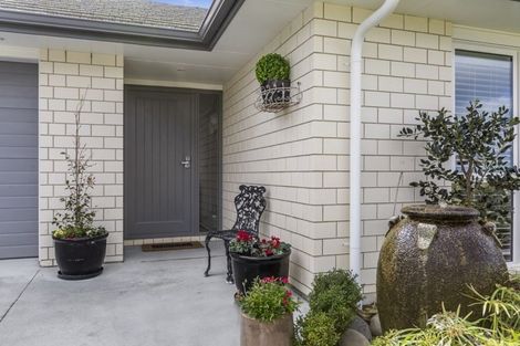 Photo of property in 4 Hapuka Close, Snells Beach, 0920