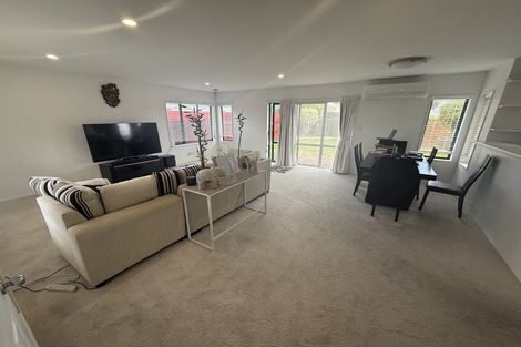 Photo of property in 1/338 Mount Albert Road, Mount Roskill, Auckland, 1041