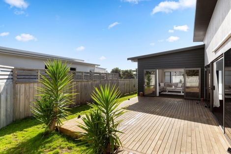 Photo of property in 46 Spinifex Street, Papamoa Beach, Papamoa, 3118
