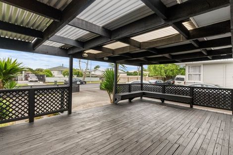 Photo of property in 24 Tairere Crescent, Rosehill, Papakura, 2113