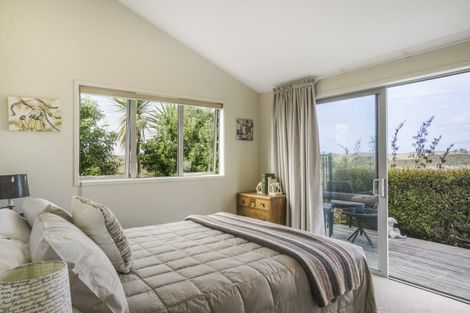 Photo of property in 241d Heatley Road, Whakapirau, Maungaturoto, 0583