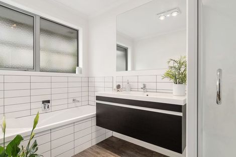 Photo of property in 20 Kinmount Drive, Pyes Pa, Tauranga, 3112