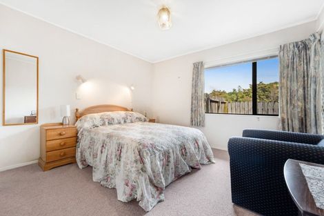 Photo of property in 1/73 Aviemore Drive, Highland Park, Auckland, 2010