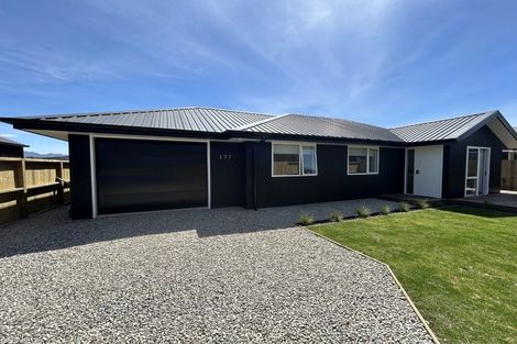 Photo of property in 177 Burdon Loop, Lake Hawea, 9382
