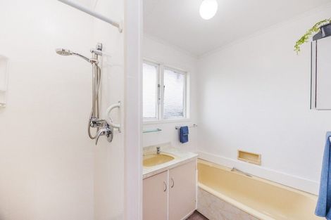 Photo of property in 2 Mcclure Street, Feilding, 4702
