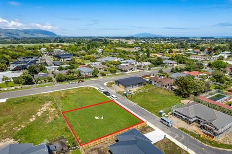 Photo of property in 4 Ropata Te Ao Way, Otaki, 5512
