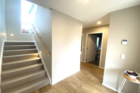 Photo of property in 8 Waitai Lane, Newlands, Wellington, 6037