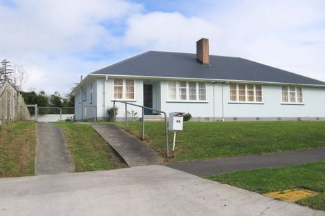 Photo of property in 42-44 Upham Terrace, Roslyn, Palmerston North, 4414