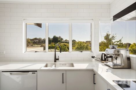 Photo of property in 35 Te Koari Drive, Brookfield, Tauranga, 3110