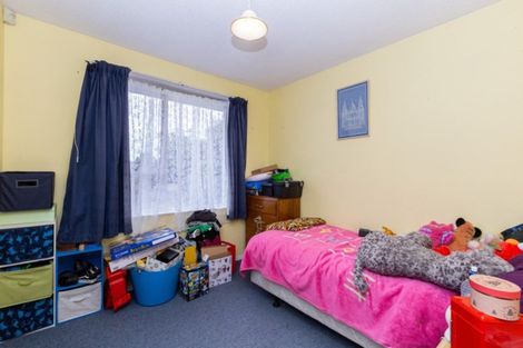 Photo of property in 49 Oakley Crescent, Hornby, Christchurch, 8042