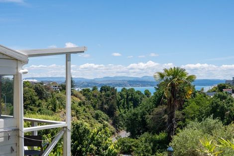 Photo of property in 7 Lincoln Road, Bluff Hill, Napier, 4110