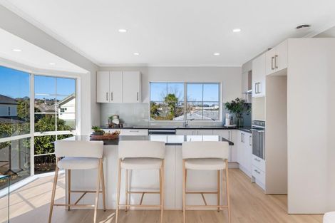 Photo of property in 8 Covina Place, Somerville, Auckland, 2014