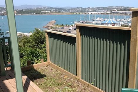 Photo of property in 466 Evans Bay Parade, Hataitai, Wellington, 6021