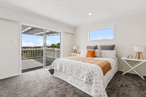 Photo of property in 34 Cyclarama Crescent, Massey, Auckland, 0614