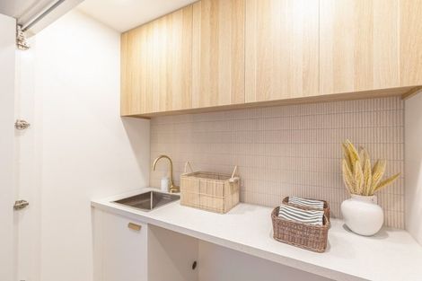 Photo of property in 9 Soleares Avenue, Mount Pleasant, Christchurch, 8081