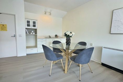 Photo of property in 68 Whiteley Street, Moturoa, New Plymouth, 4310