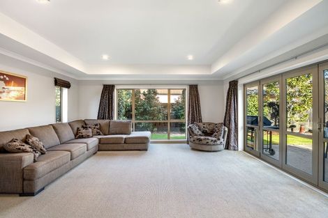 Photo of property in 12 Hawthorn Mews, Rangiora, 7400