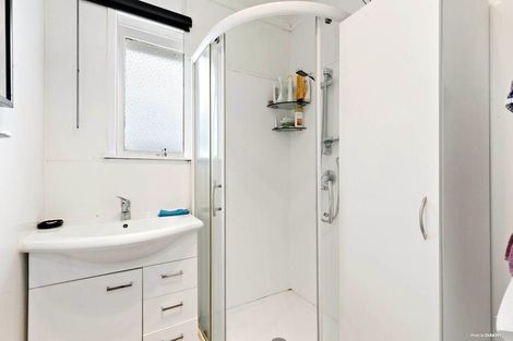 Photo of property in 15 Cape Road, Mangere, Auckland, 2022