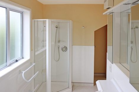 Photo of property in 17 Rountree Street, Upper Riccarton, Christchurch, 8041