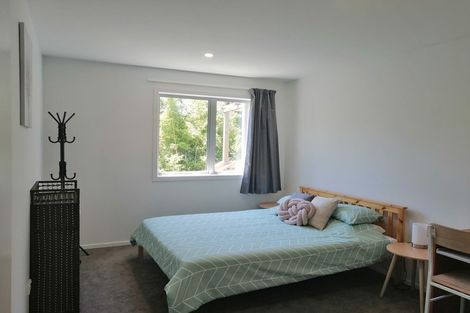 Photo of property in 3 Julia Place, Totara Vale, Auckland, 0629