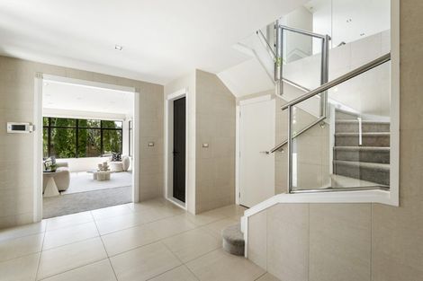 Photo of property in 34 Browns Bay Road, Rothesay Bay, Auckland, 0630