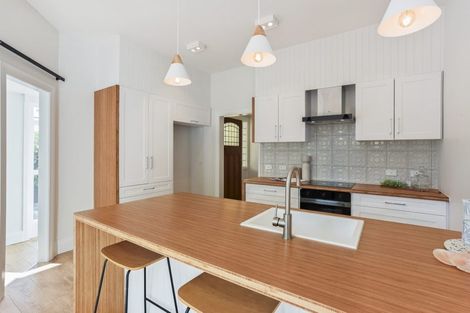 Photo of property in 10 Ayers Street, Rangiora, 7400