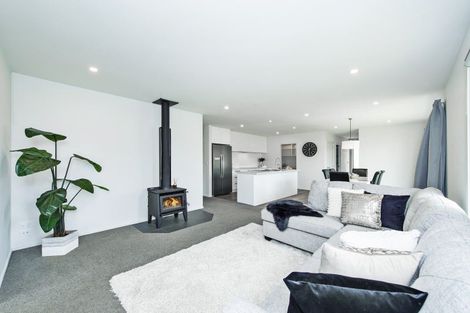 Photo of property in 16 Hobbs Street, Hororata, 7572