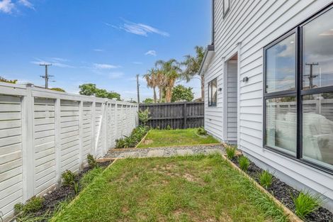 Photo of property in 56 Mckean Avenue, Manurewa, Auckland, 2102