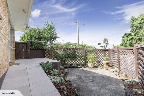 Photo of property in 1/4 Panorama Road, Mount Wellington, Auckland, 1060