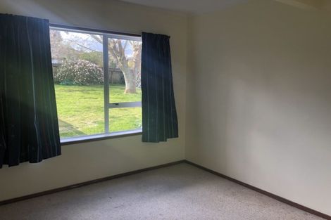Photo of property in 19 St Catherine Crescent, West Harbour, Auckland, 0618