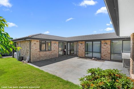 Photo of property in 17 Sovereign Gardens, Halswell, Christchurch, 8025