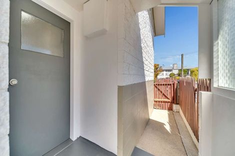 Photo of property in 1 Oxford Street, Holmes Hill, Oamaru, 9401