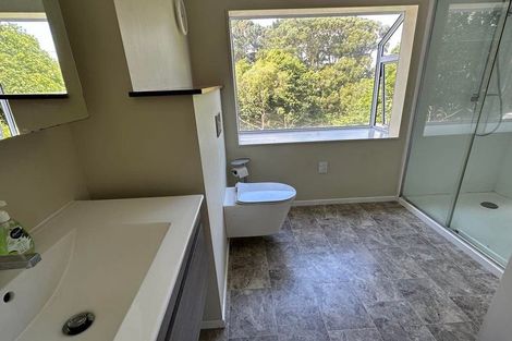 Photo of property in 28 Gavin Road, Raumati Beach, Paraparaumu, 5032