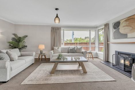 Photo of property in 328 Memorial Avenue, Burnside, Christchurch, 8053