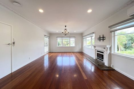 Photo of property in 1/132 Nile Road, Milford, Auckland, 0620