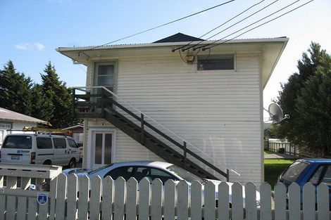 Photo of property in 40c Leighton Avenue, Waiwhetu, Lower Hutt, 5010
