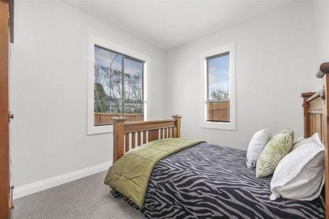 Photo of property in 156 Wainoni Road, Avondale, Christchurch, 8061