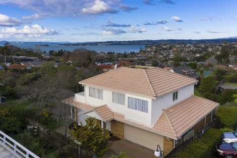 Photo of property in 1/33 Mellons Bay Road, Mellons Bay, Auckland, 2014