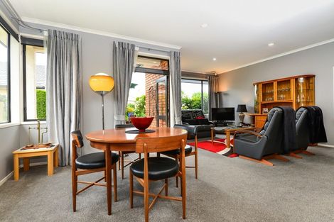 Photo of property in 38 Fendalton Drive, Rototuna, Hamilton, 3210