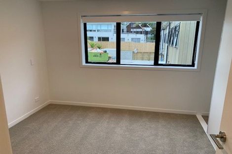 Photo of property in 7/35 Garadice Road, Rothesay Bay, Auckland, 0630