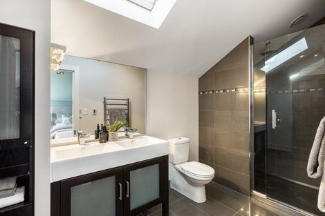 Photo of property in 30 Church Street, Devonport, Auckland, 0624