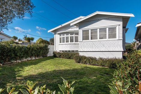 Photo of property in 32 Lemington Road, Westmere, Auckland, 1022