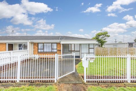 Photo of property in 1 Ranfurly Road, Papatoetoe, Auckland, 2104