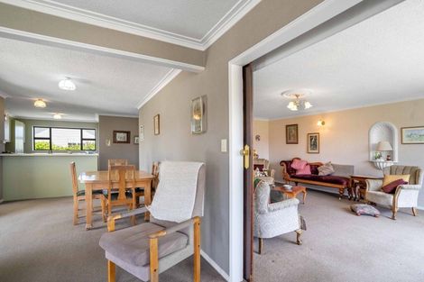 Photo of property in 1 Gow Street, Winton, 9720